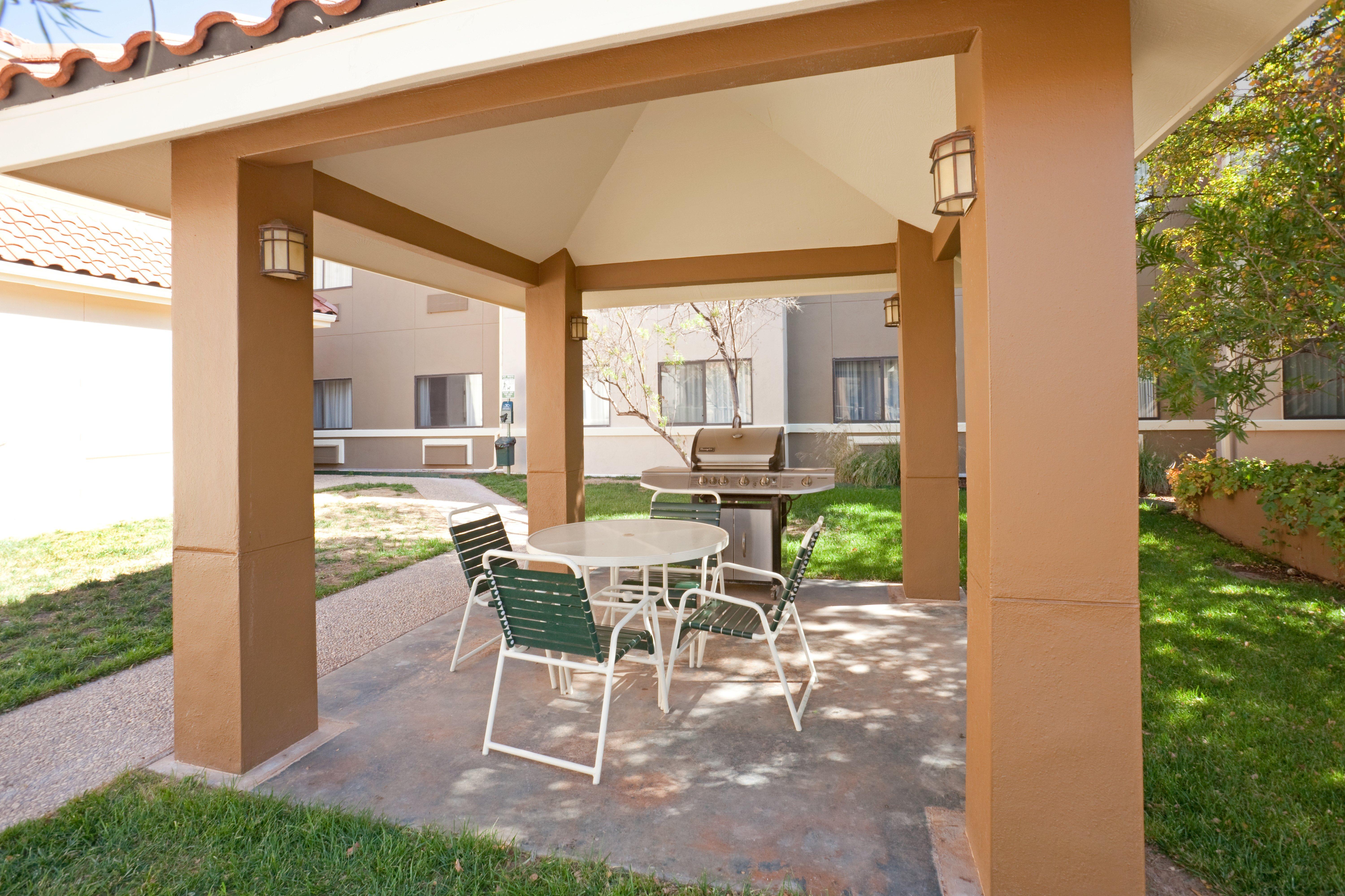 Staybridge Suites Lubbock-University Area By Ihg Εξωτερικό φωτογραφία