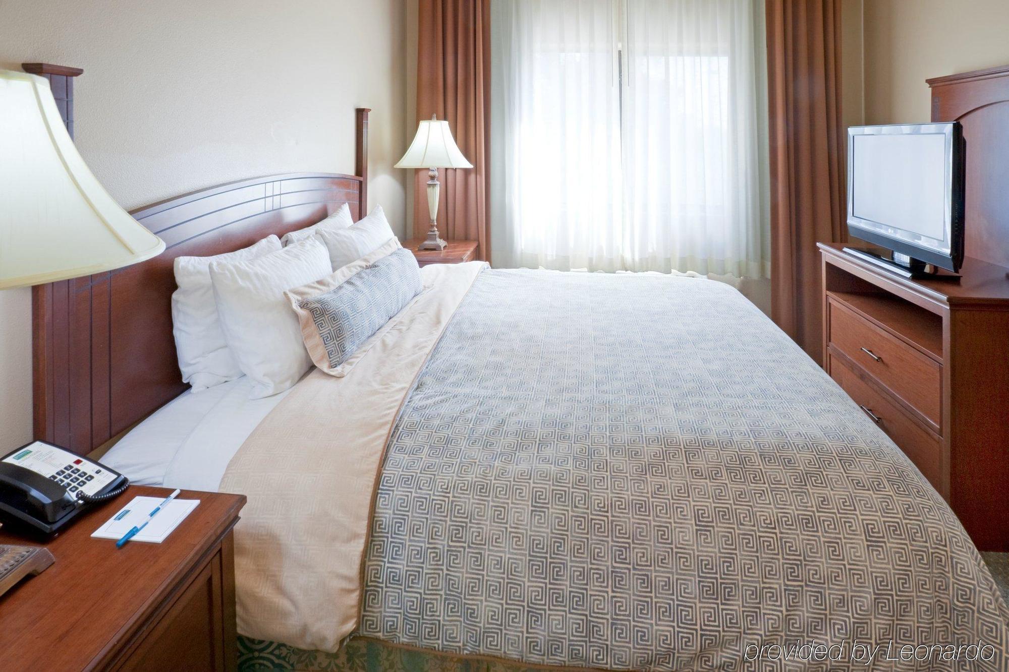 Staybridge Suites Lubbock-University Area By Ihg Δωμάτιο φωτογραφία