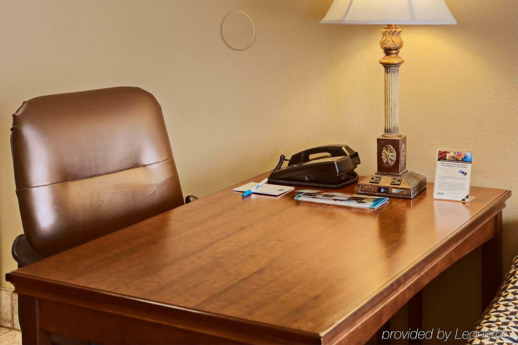 Staybridge Suites Lubbock-University Area By Ihg Εξωτερικό φωτογραφία